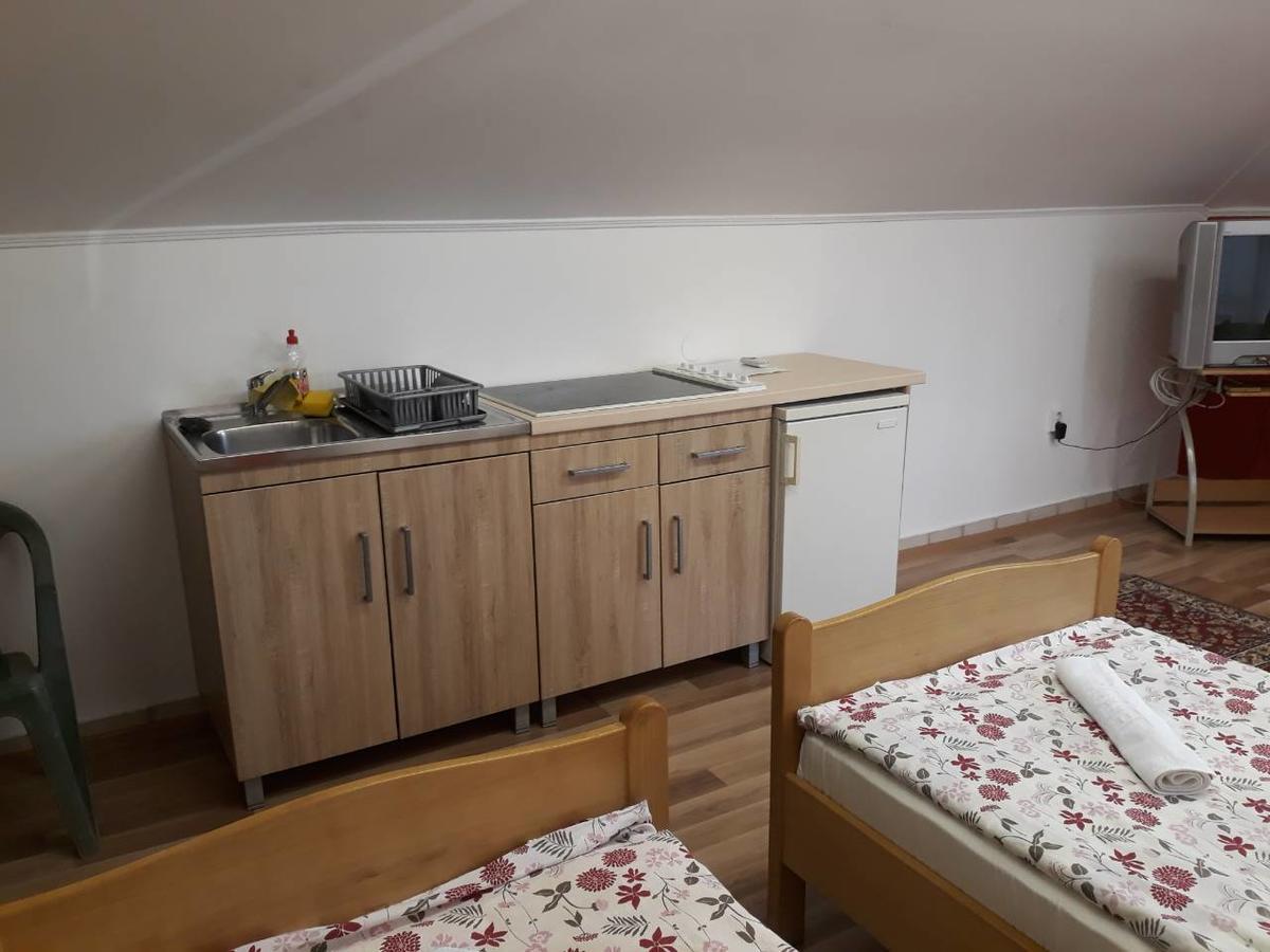 Apartments Emir ทูซลา ภายนอก รูปภาพ