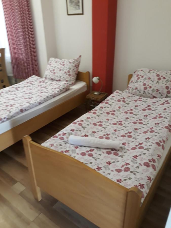 Apartments Emir ทูซลา ห้อง รูปภาพ